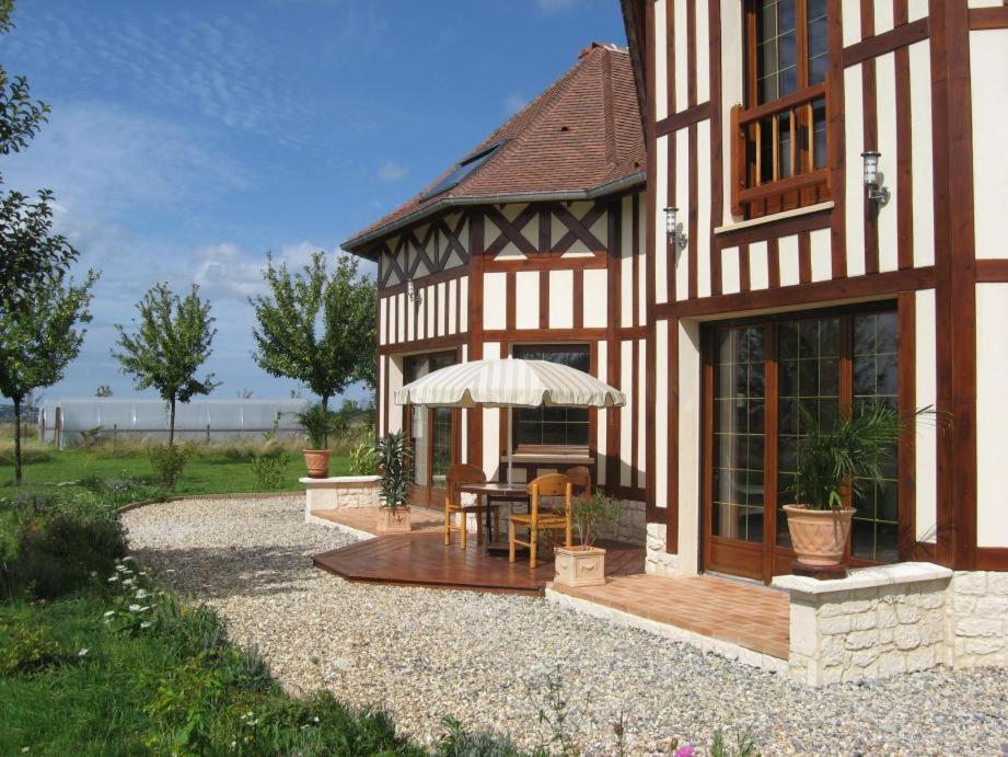 Le Mont D'Auge Bed & Breakfast Canapville  Exterior photo