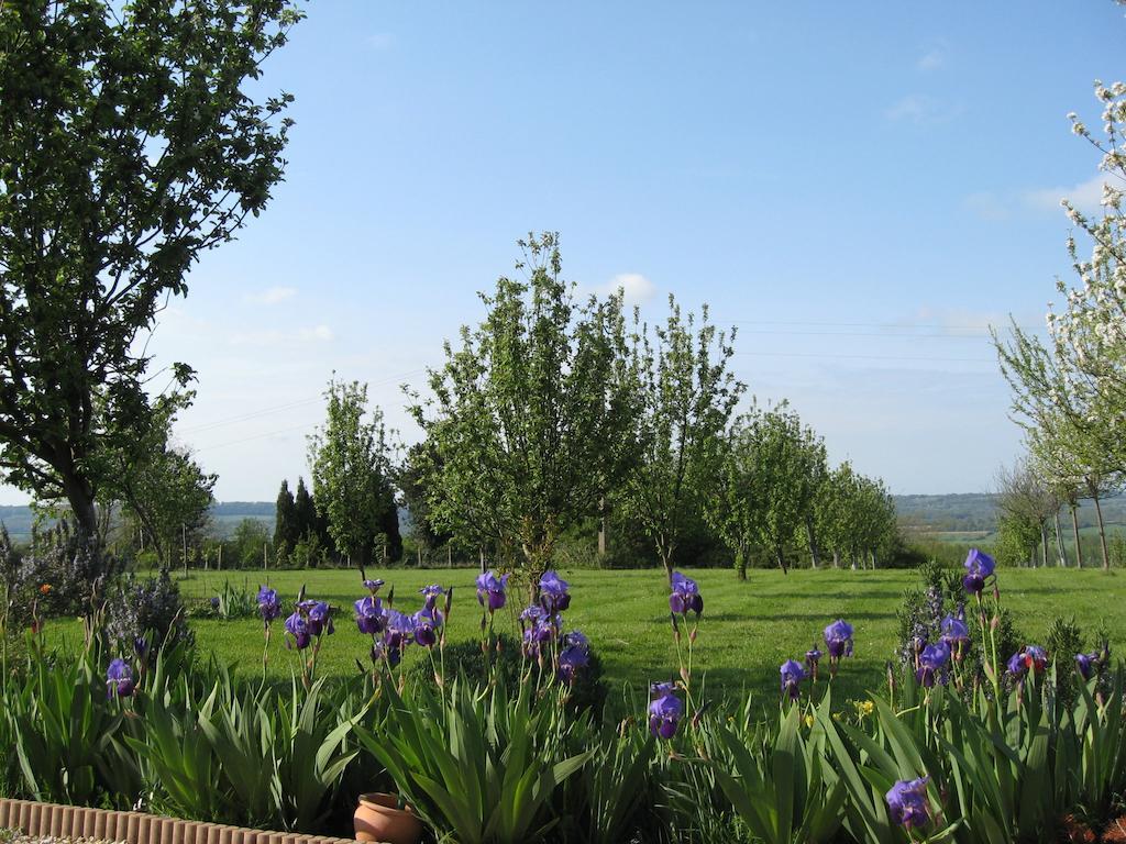 Le Mont D'Auge Bed & Breakfast Canapville  Exterior photo