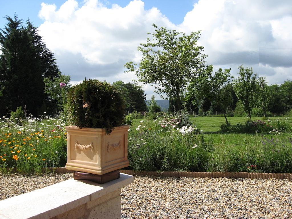 Le Mont D'Auge Bed & Breakfast Canapville  Exterior photo