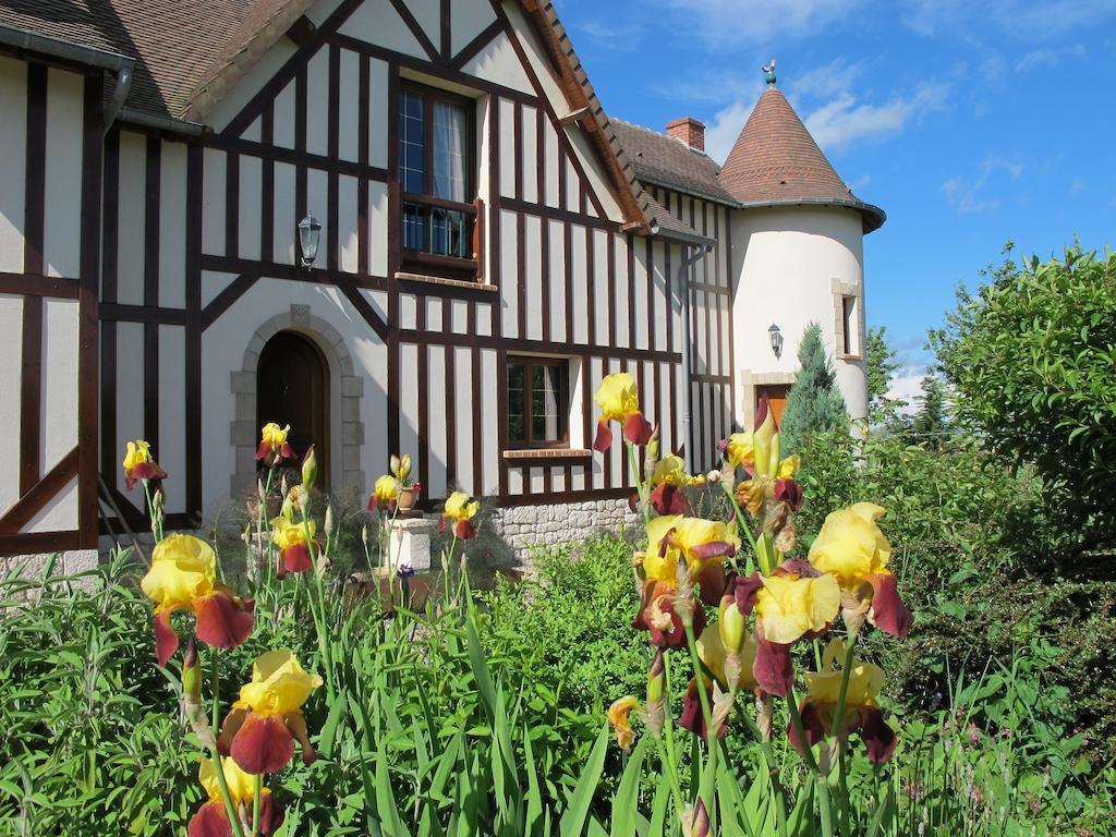 Le Mont D'Auge Bed & Breakfast Canapville  Exterior photo