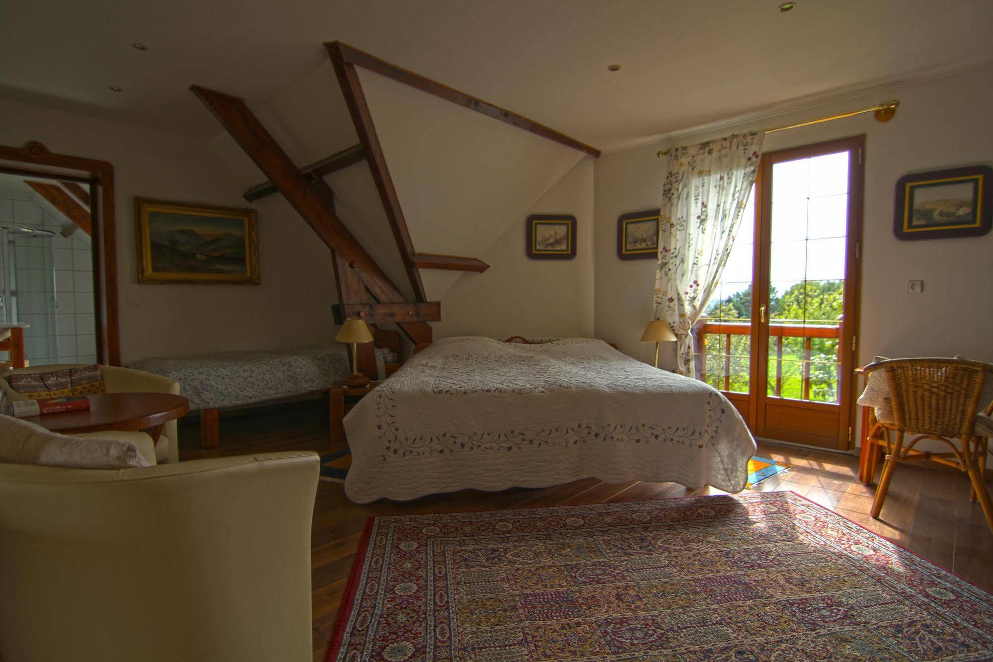 Le Mont D'Auge Bed & Breakfast Canapville  Exterior photo